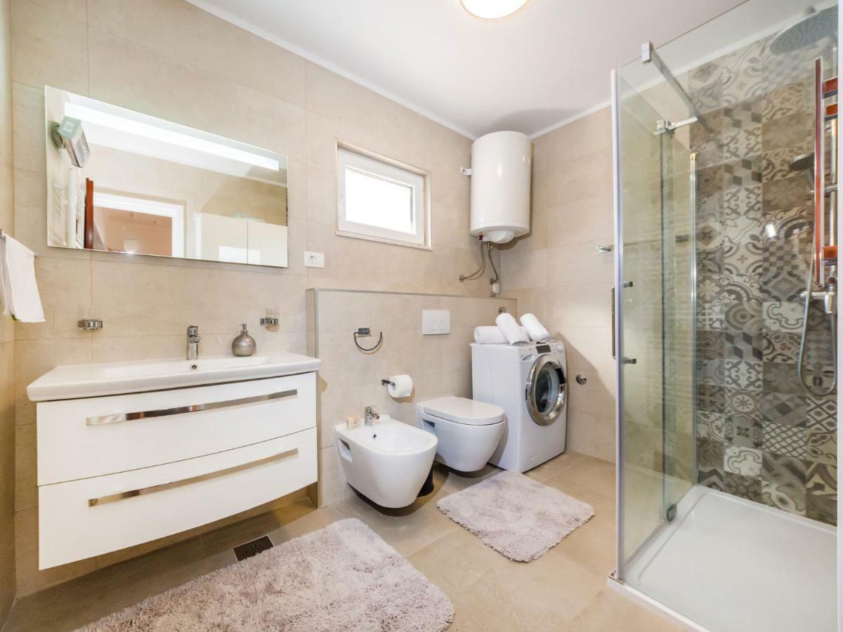 Navis Luxury Villa Водице Екстер'єр фото